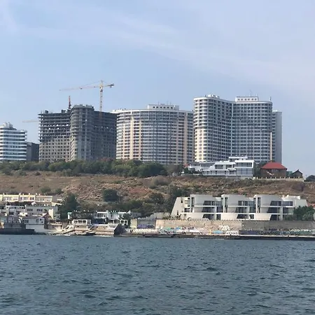 Просторная Квартира С Видом На Море Кадор 44-1
